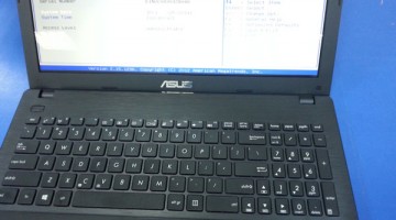 Laptop Asus Quad-Core X551MA