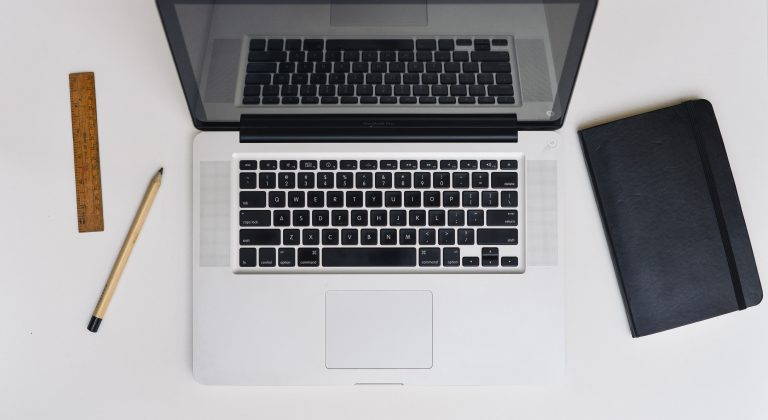 Apple MacBook Air M1 disponibil la reducere pe Croma; Cum să îl cumpărați pentru ₹79,990?